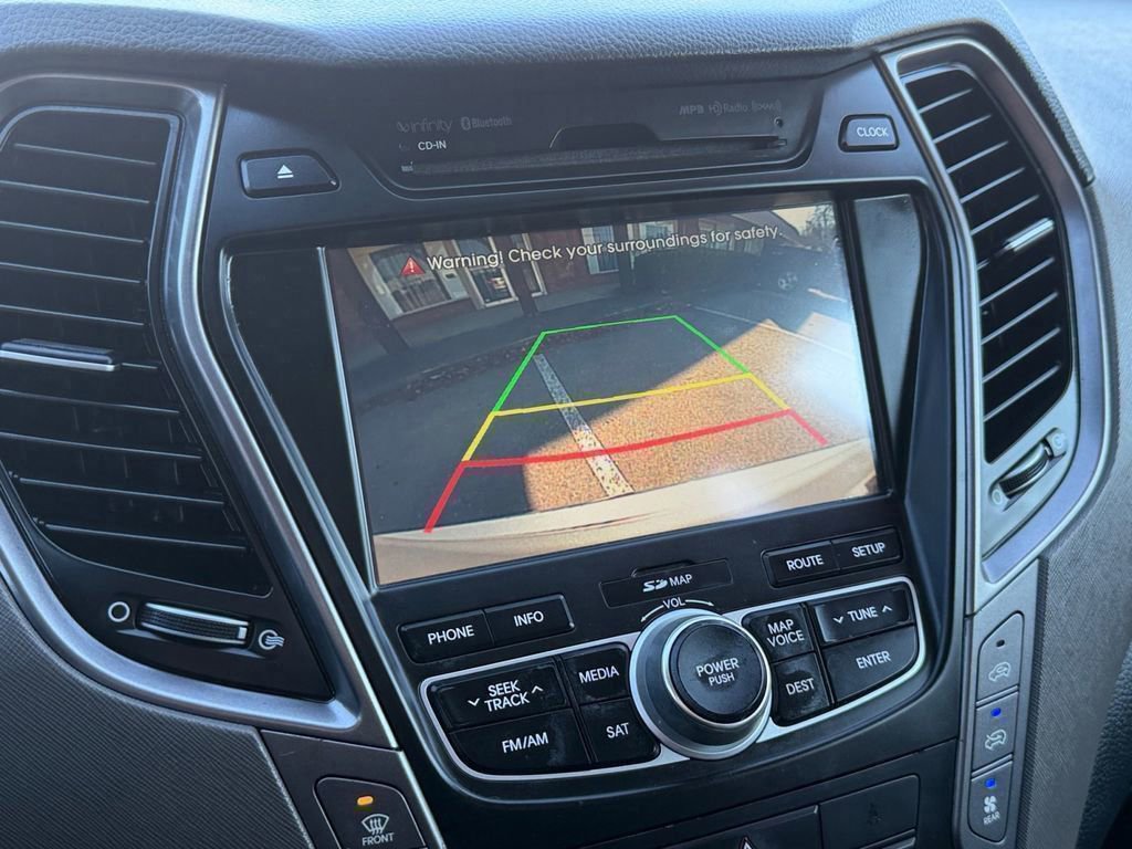 Used 2015 Hyundai Santa Fe Limited w/ Option Group 04 image 24