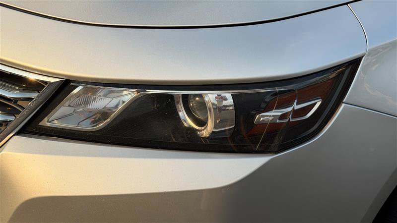 Used 2018 Chevrolet Impala Premier FWD image 12