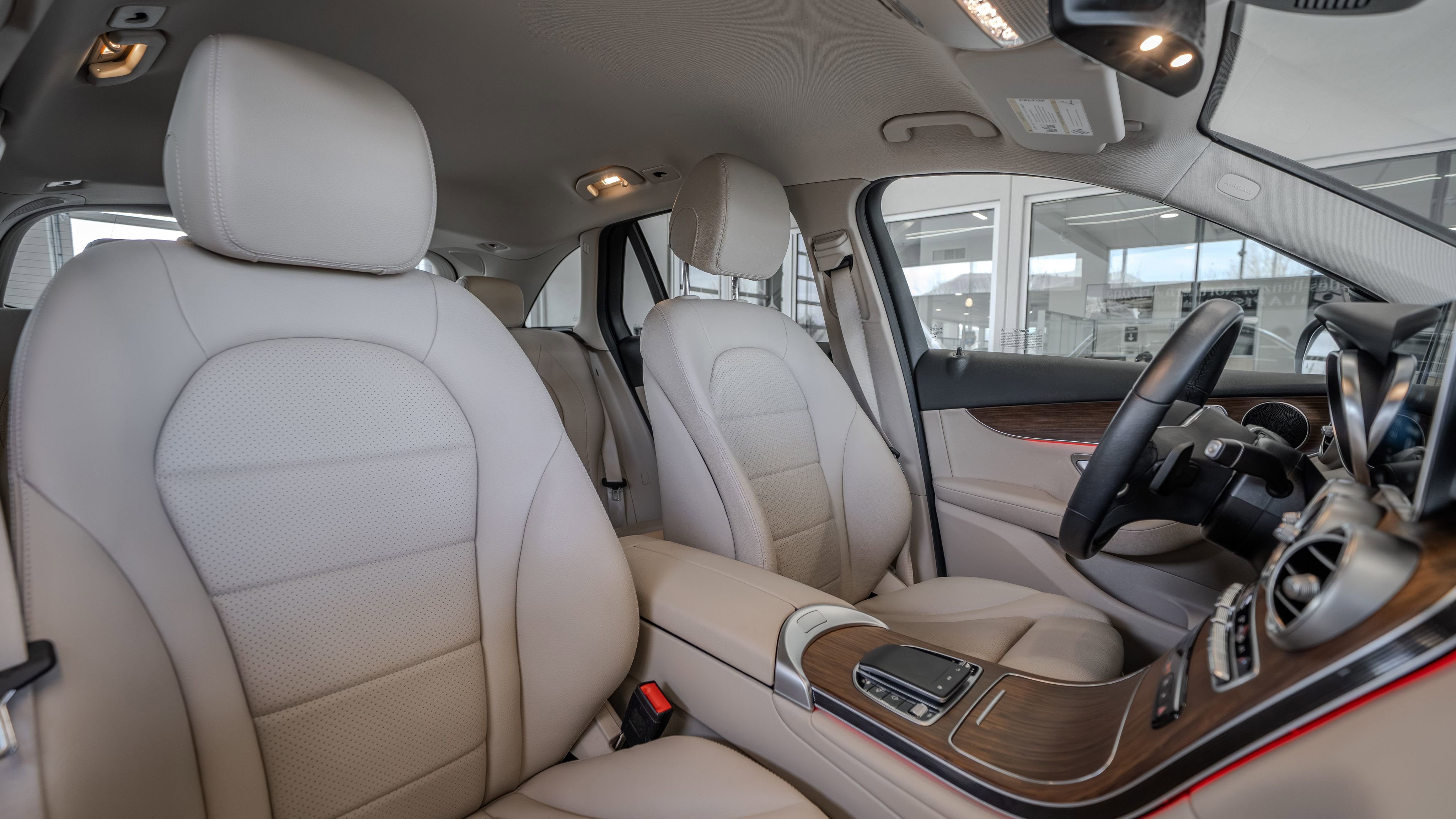Certified 2022 Mercedes-Benz GLC 300 4MATIC image 29