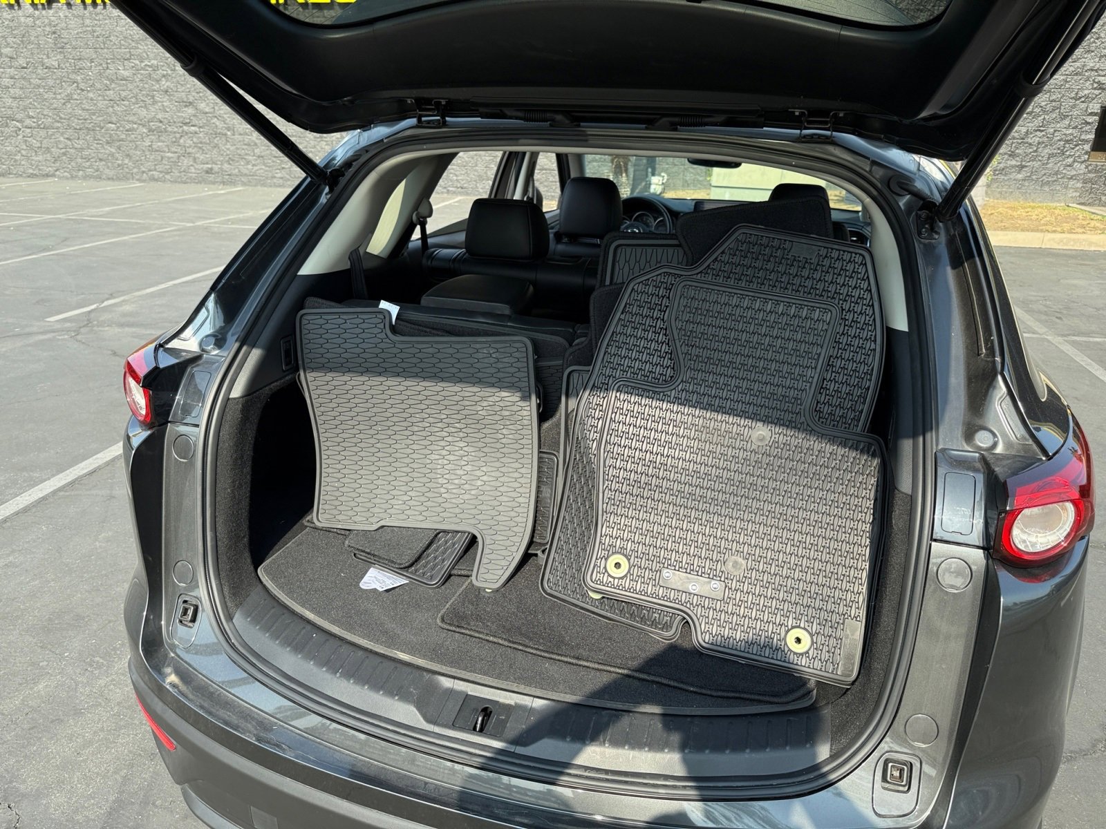 Used 2022 MAZDA CX-9 Touring image 23