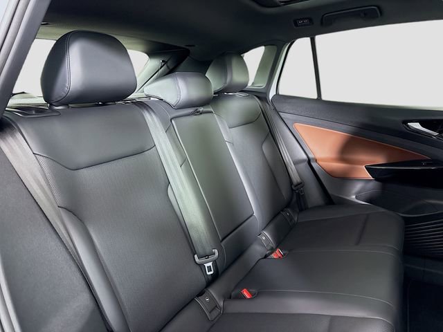 Used 2021 Volkswagen ID.4 Pro S w/ Gradient Package image 28