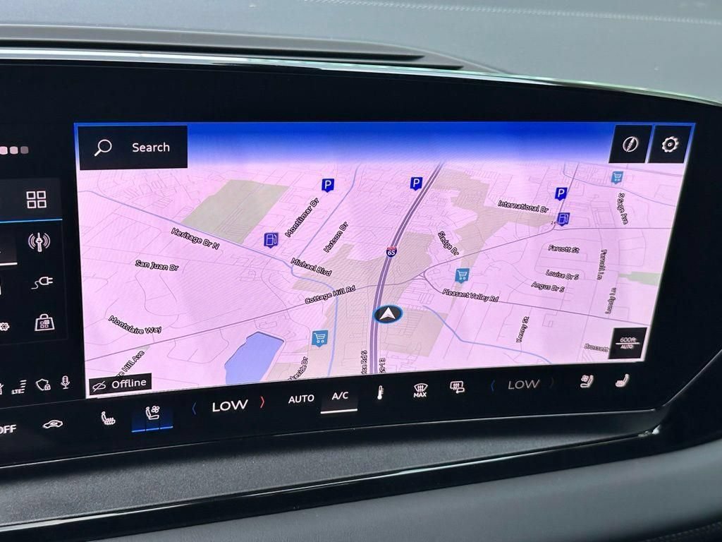 New 2025 Audi Q6 e-tron Premium Plus AWD/4WD image 12