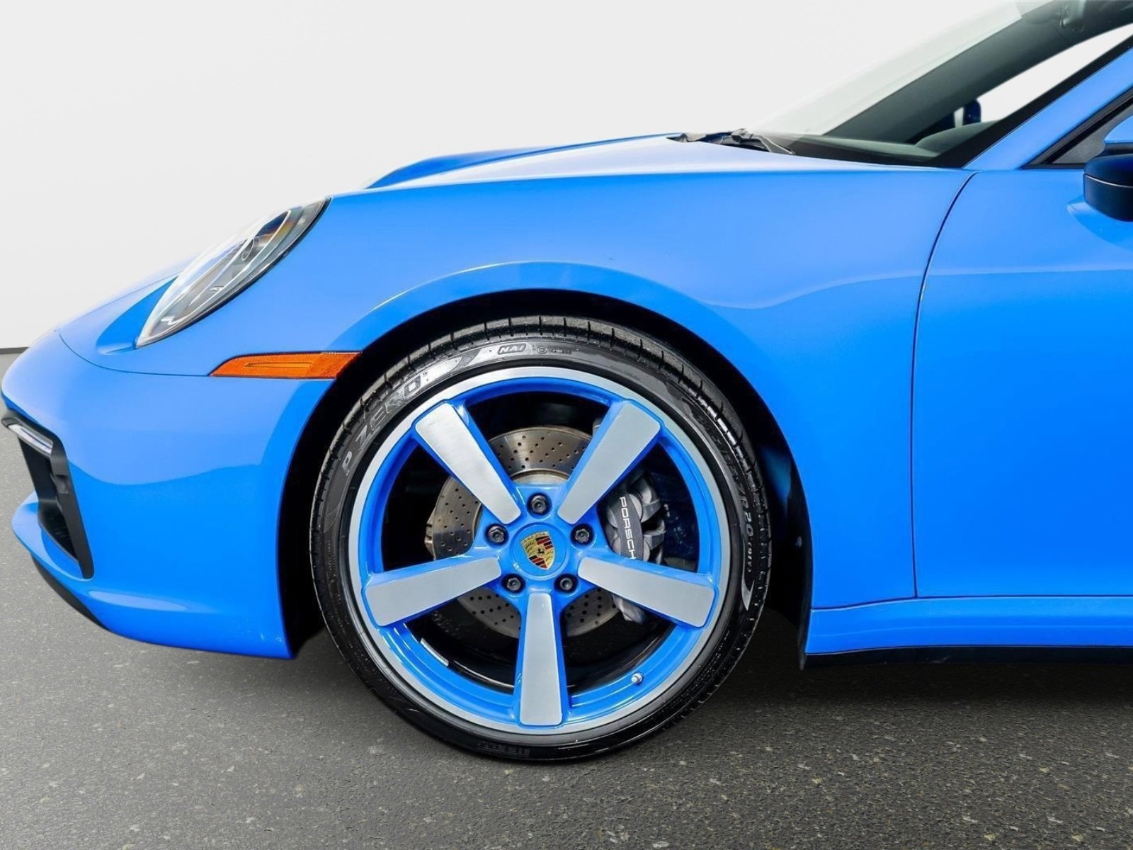 Used 2022 Porsche 911 Carrera RWD image 19