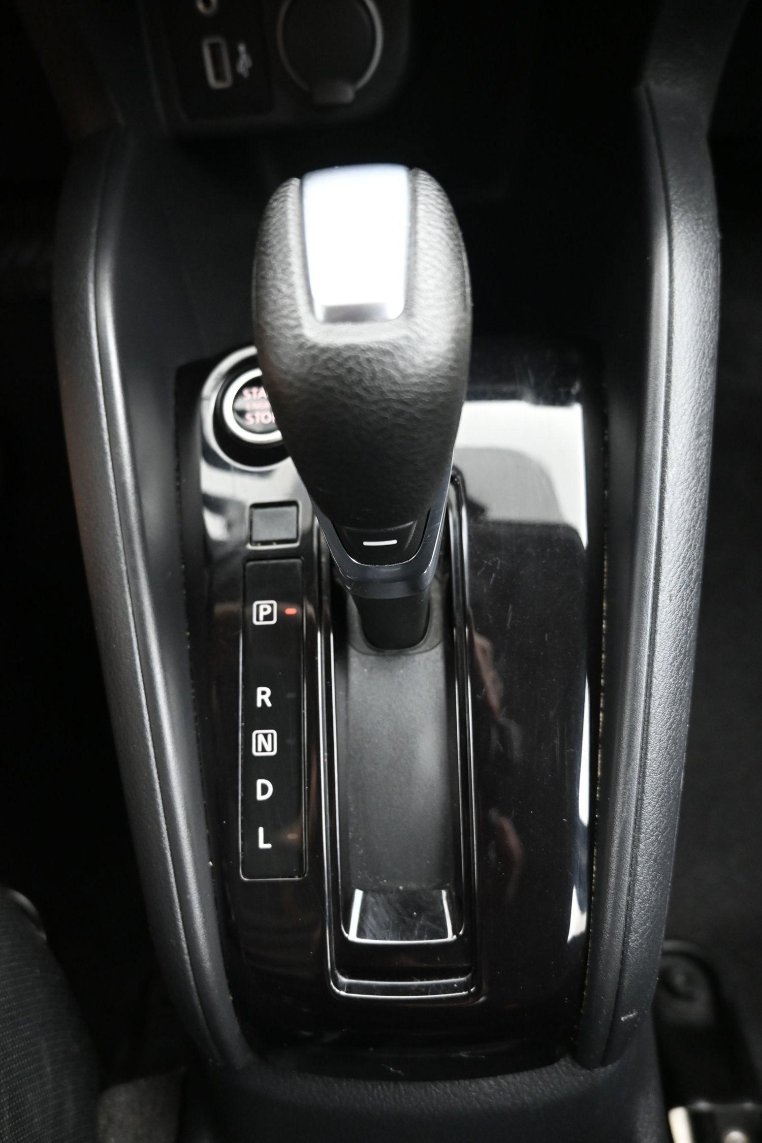 Used 2022 Nissan Kicks S FWD image 19