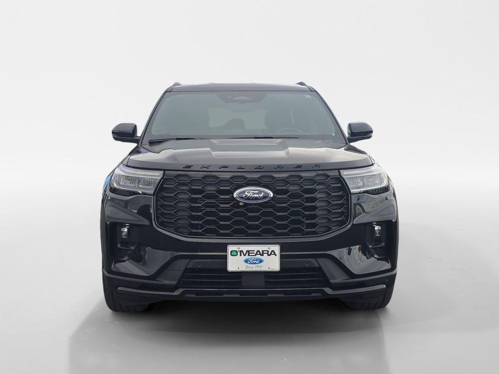 Used 2025 Ford Explorer ST-Line w/ ST-Line Street Pack image 9