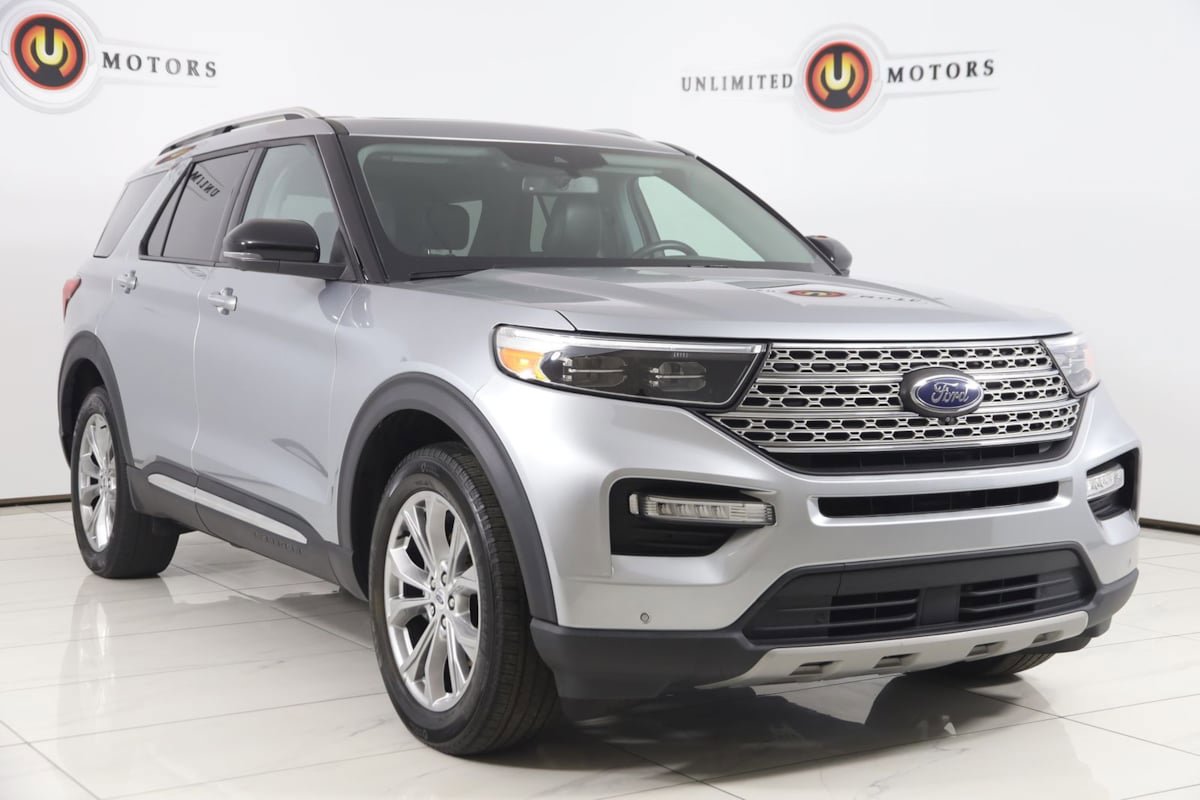 Used 2023 Ford Explorer Limited w/ Equipment Group 301A AWD/4WD image 24