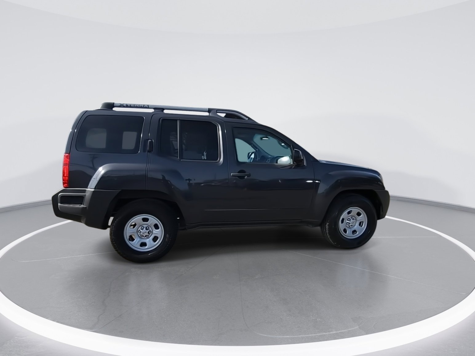Used 2013 Nissan Xterra X image 6