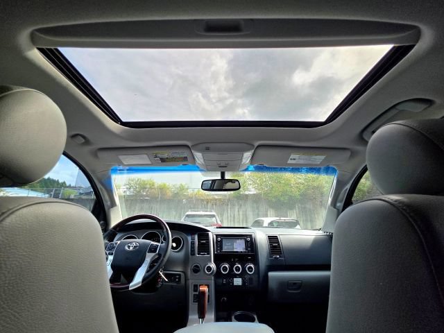 Used 2015 Toyota Sequoia Platinum AWD/4WD image 30