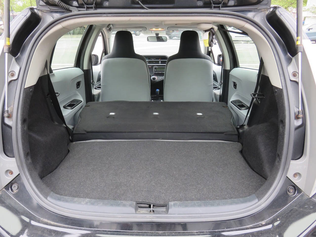 Used 2014 Toyota Prius C One FWD image 22