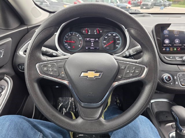 Used 2025 Chevrolet Malibu LT FWD image 23