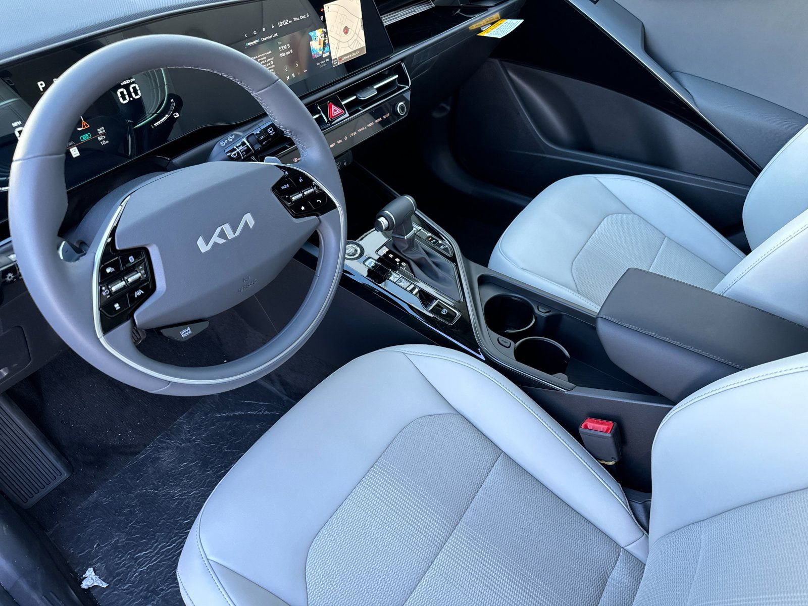 New 2025 Kia Niro EX image 9
