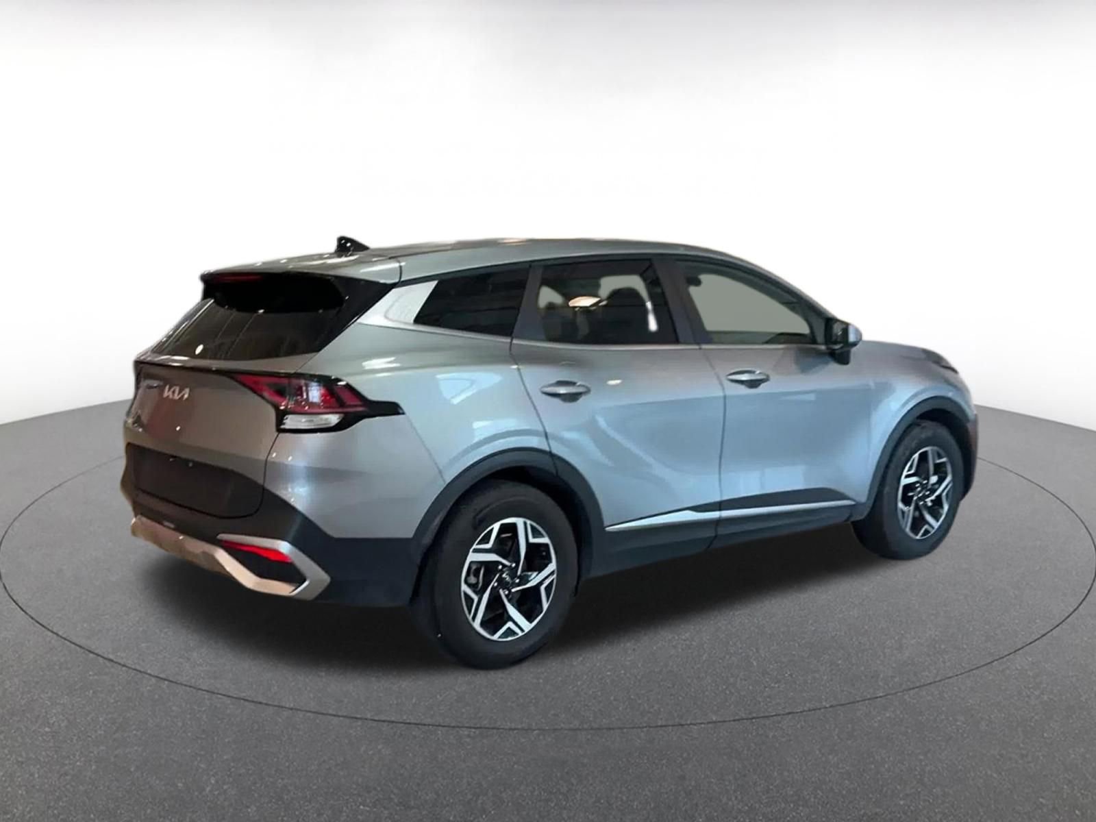 Used 2025 Kia Sportage LX image 15