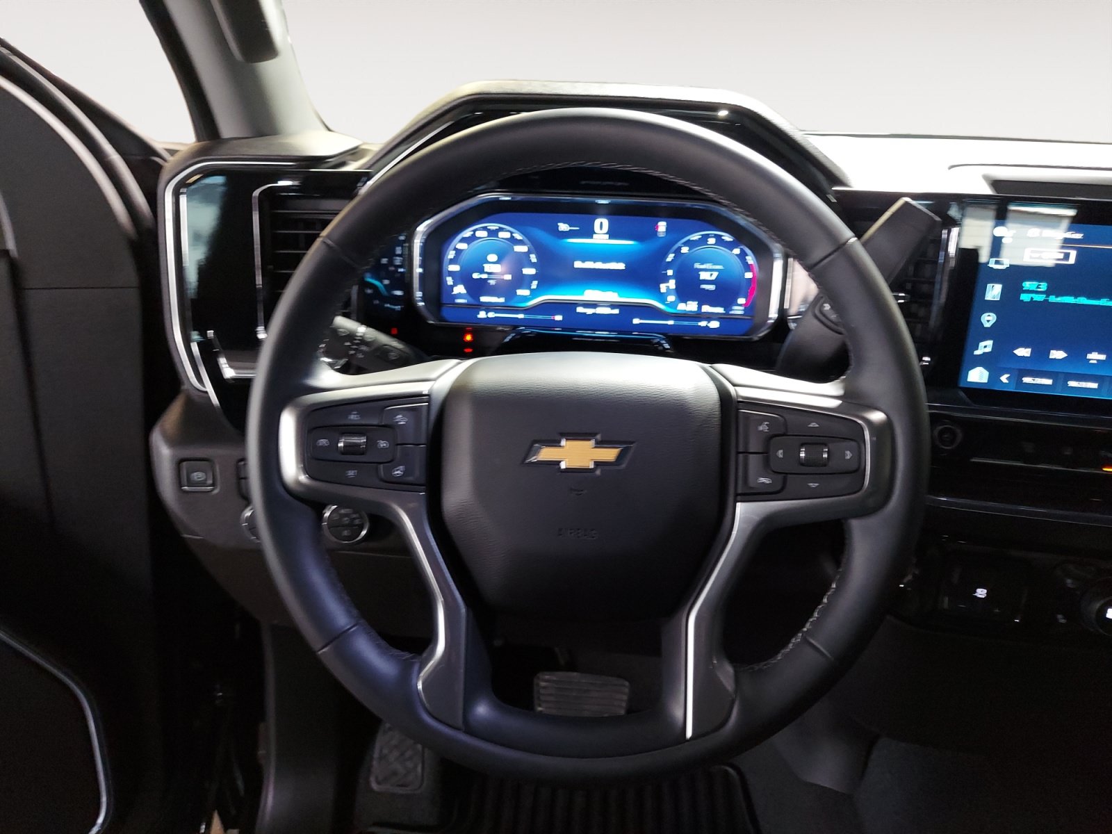 Used 2024 Chevrolet Silverado 2500 LT w/ Texas Edition AWD/4WD image 13
