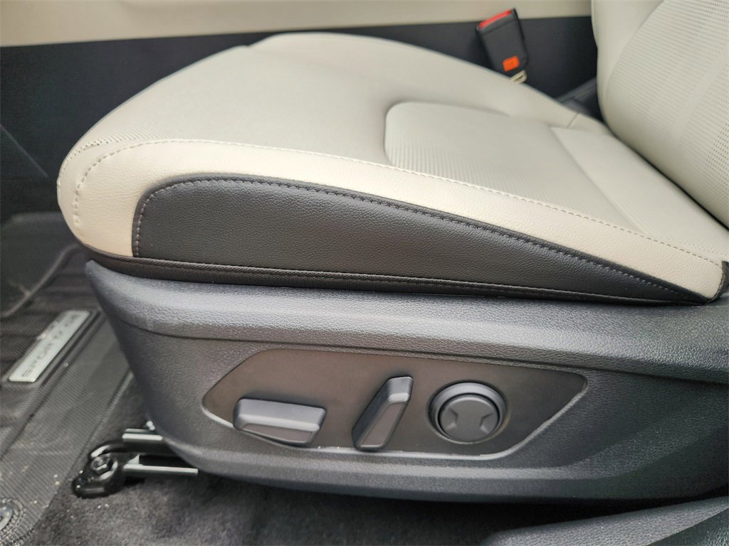 New 2026 Kia Sportage EX image 17