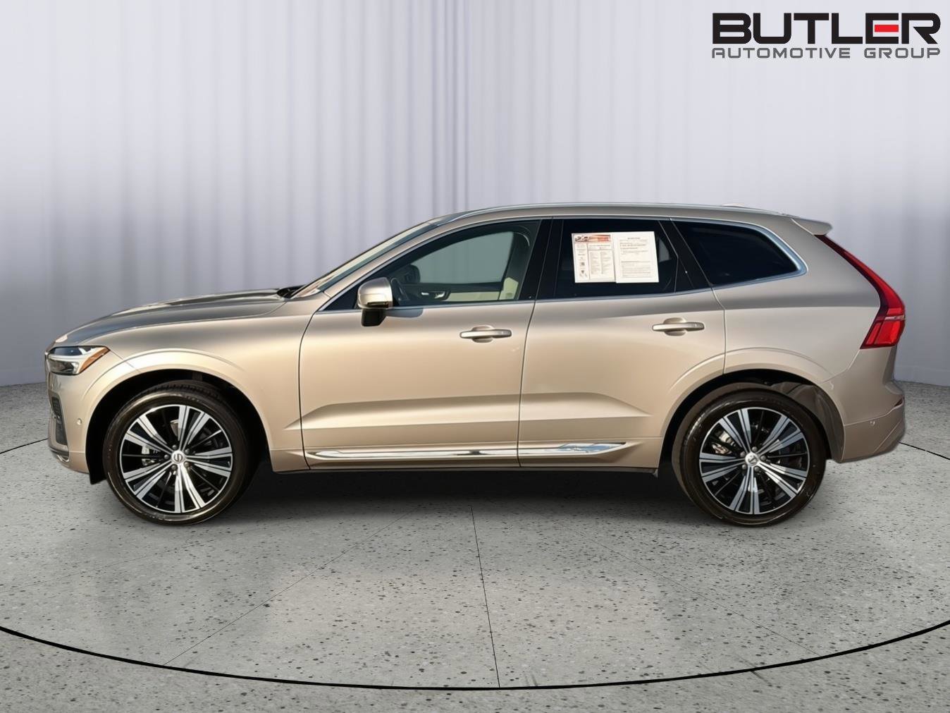 Used 2023 Volvo XC60 B5 Plus w/ Protection Package Premier FWD image 3