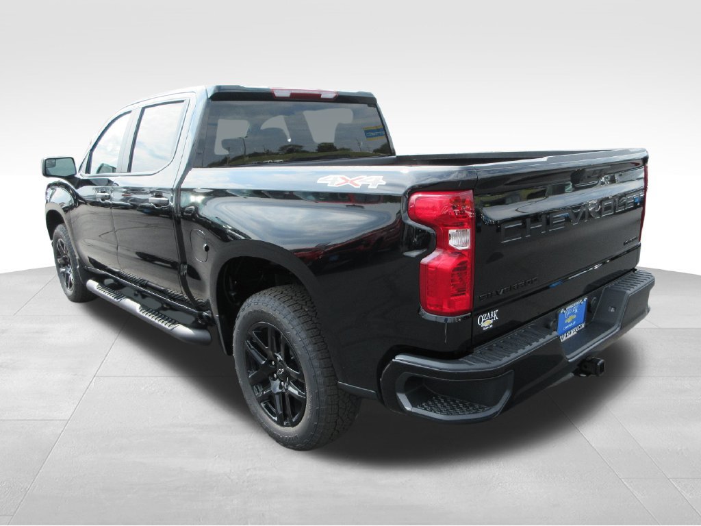 New 2026 Chevrolet Silverado 1500 Custom w/ Turbomax Blackout Package AWD/4WD image 4