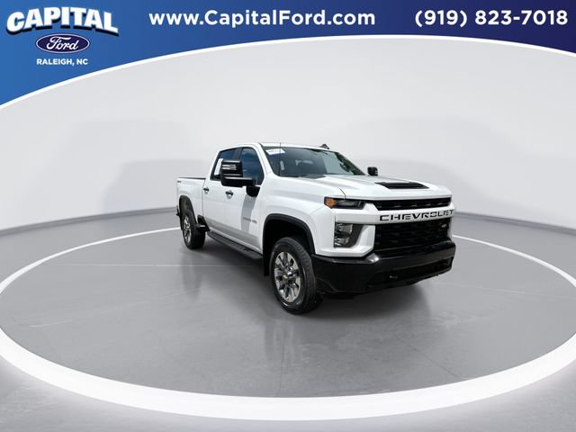 Used 2023 Chevrolet Silverado 2500 Custom w/ Custom Convenience Package AWD/4WD image 2