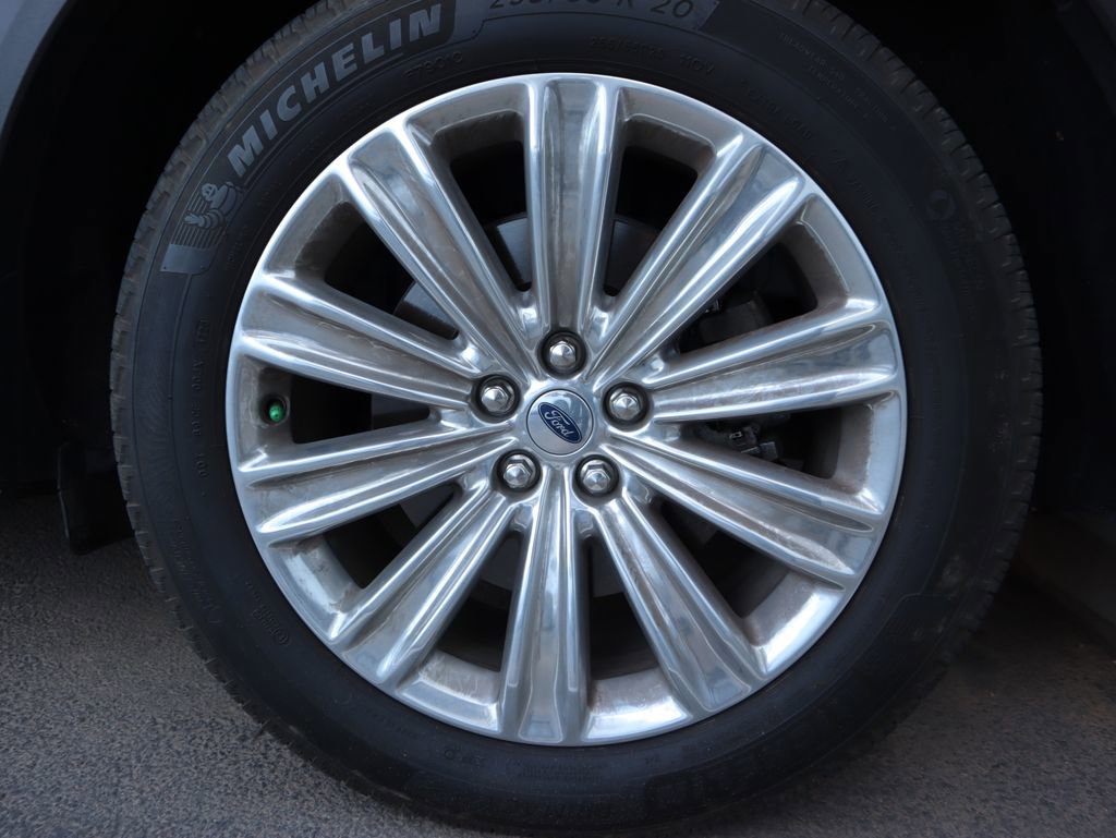 Used 2021 Ford Explorer Limited w/ Hybrid Equipment Group 310A image 18