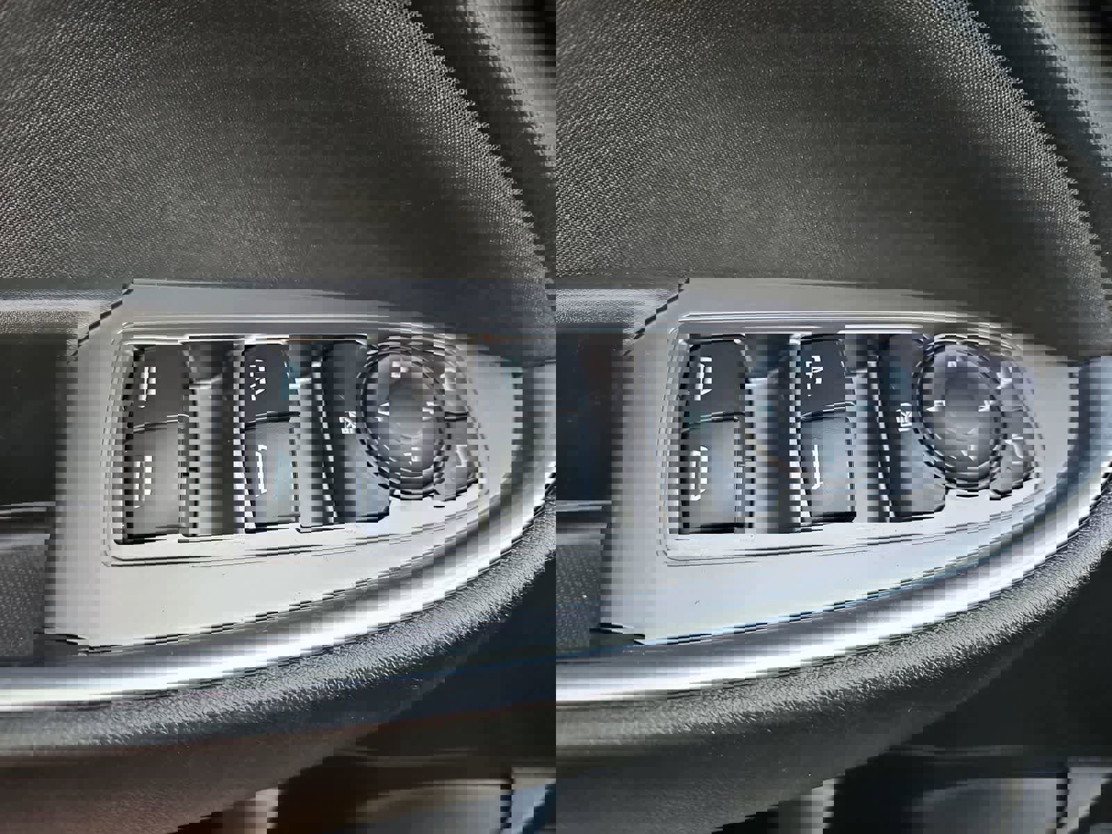 Used 2021 Chevrolet Malibu LT FWD image 17