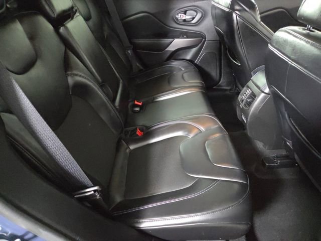 Used 2021 Jeep Cherokee Latitude Plus image 22