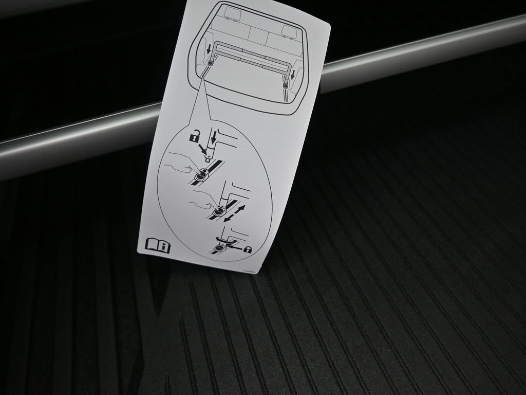 New 2026 Cadillac XT5 Premium Luxury w/ LPO, Floor Liner Package image 19