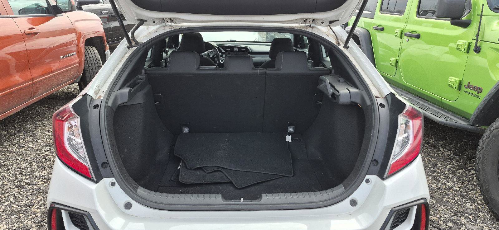 Used 2020 Honda Civic EX image 5