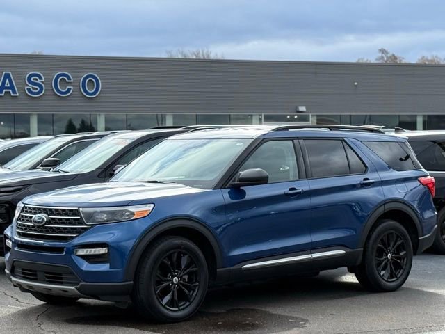 Used 2022 Ford Explorer XLT w/ Equipment Group 202A image 33