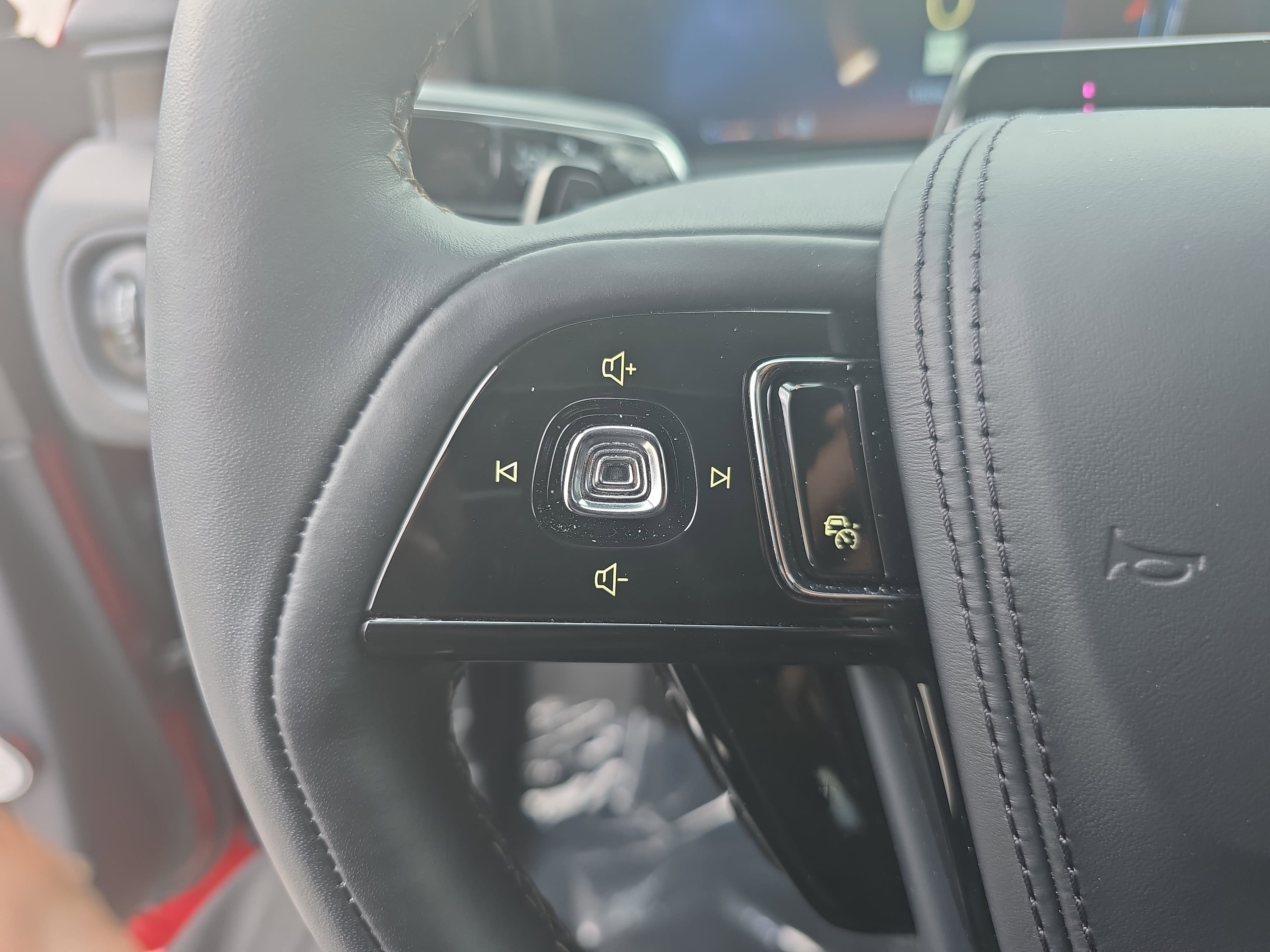 Used 2025 Lincoln Aviator Reserve w/ Equipment Group 201A image 17