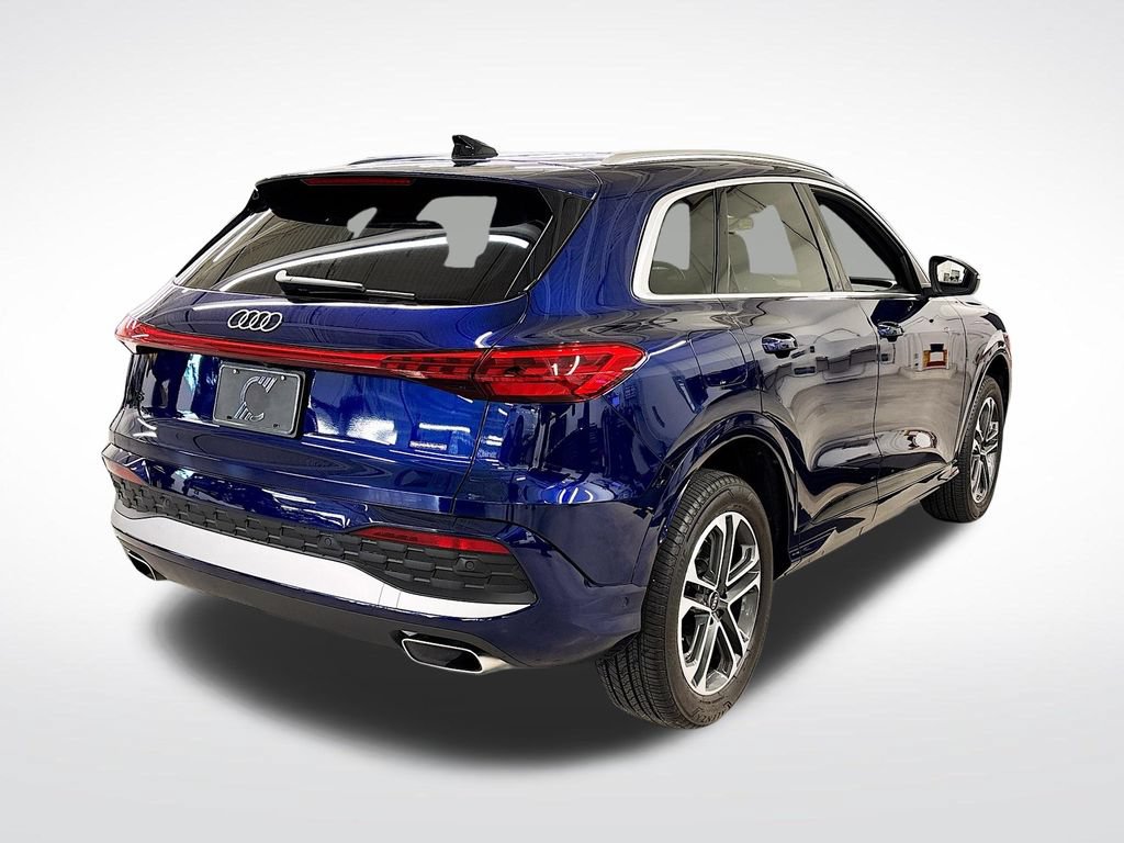 Certified 2025 Audi Q5 Premium Plus w/ Premium Plus AWD/4WD image 5