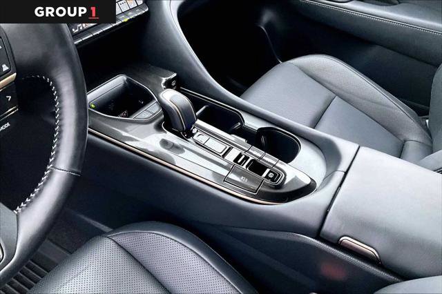 Certified 2025 Toyota Crown Signia w/ Advanced Technology Package AWD/4WD image 17