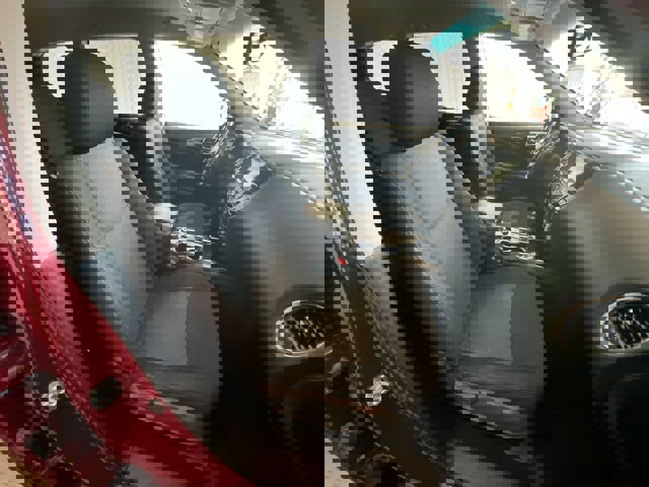 Used 2018 Nissan Pathfinder SV image 24