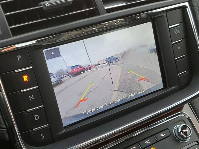 Used 2019 Lincoln Continental Select w/ Continental Climate Package image 19