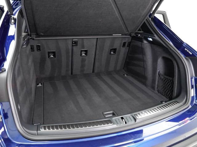 Certified 2023 Porsche Macan S AWD/4WD image 27