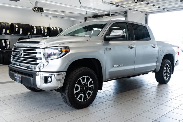 Used 2019 Toyota Tundra Limited w/ Limited Premium Package AWD/4WD image 3