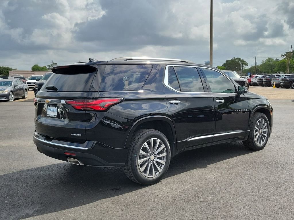 Used 2023 Chevrolet Traverse Premier w/ LPO, Floor Liner Package image 6