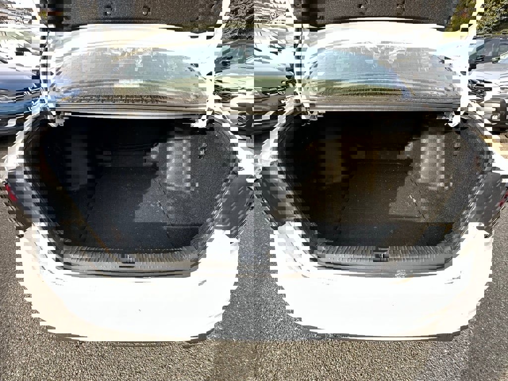 Used 2024 Honda Accord Sport image 9