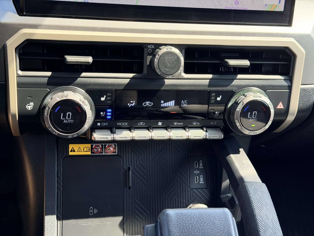 Used 2024 Toyota Tacoma TRD Off-Road w/ TRD Off Road Premium Package AWD/4WD image 5