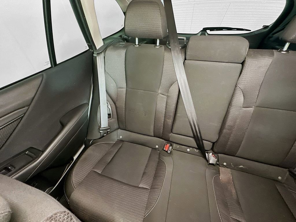 Used 2022 Subaru Outback Premium image 12