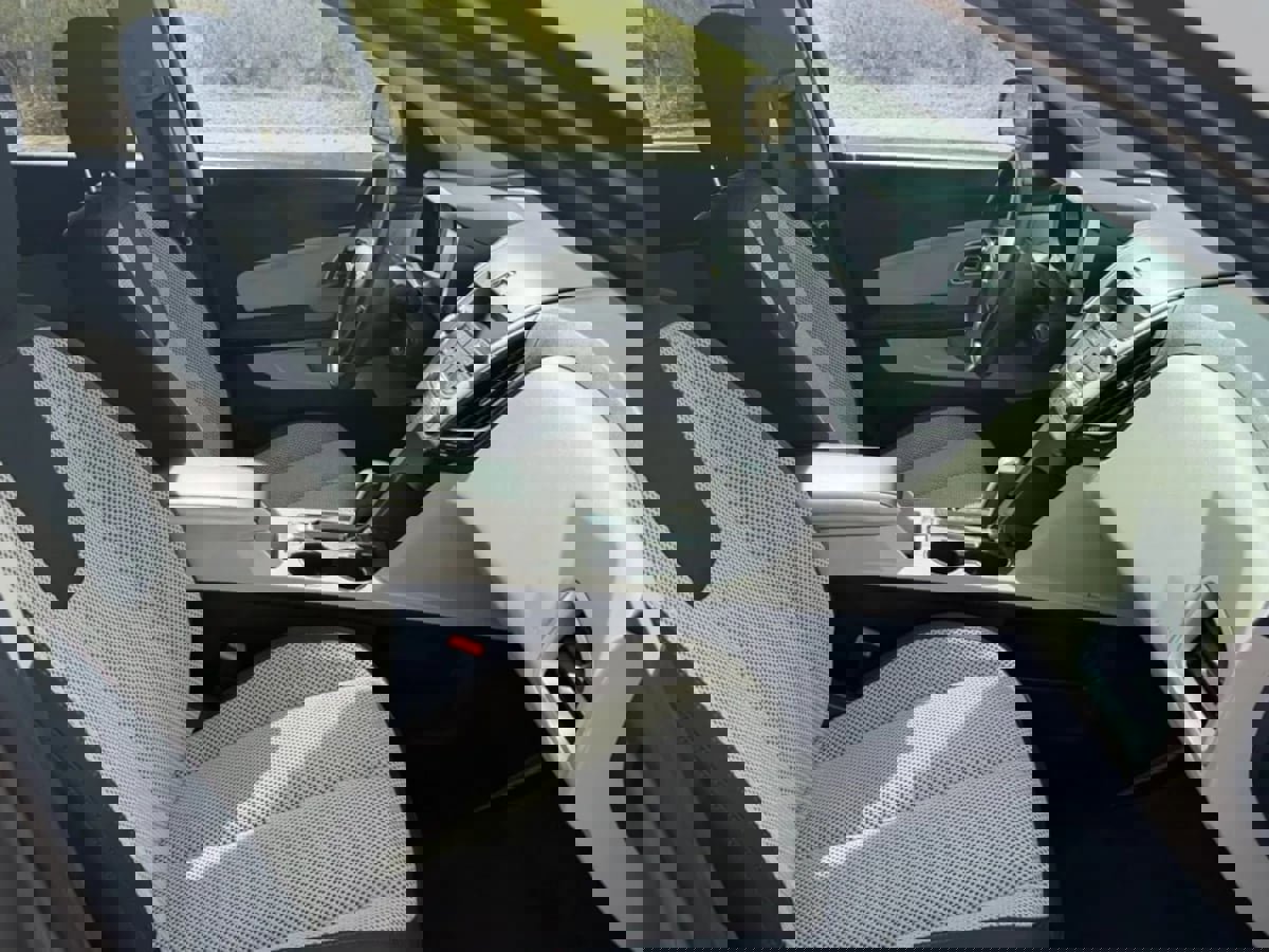 Used 2010 Chevrolet Equinox LT image 9