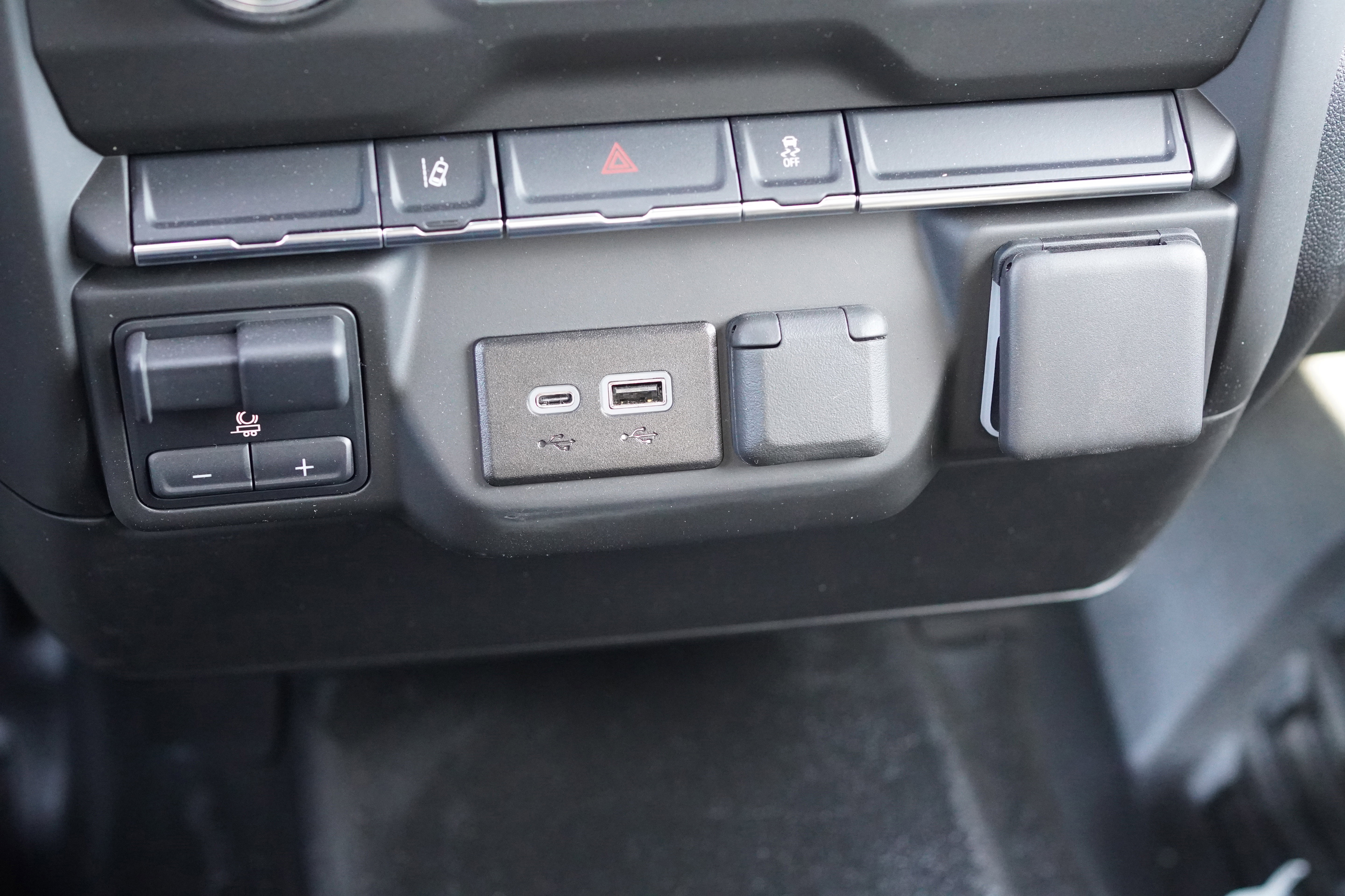 New 2025 GMC Sierra 3500 Pro w/ Convenience Package image 21