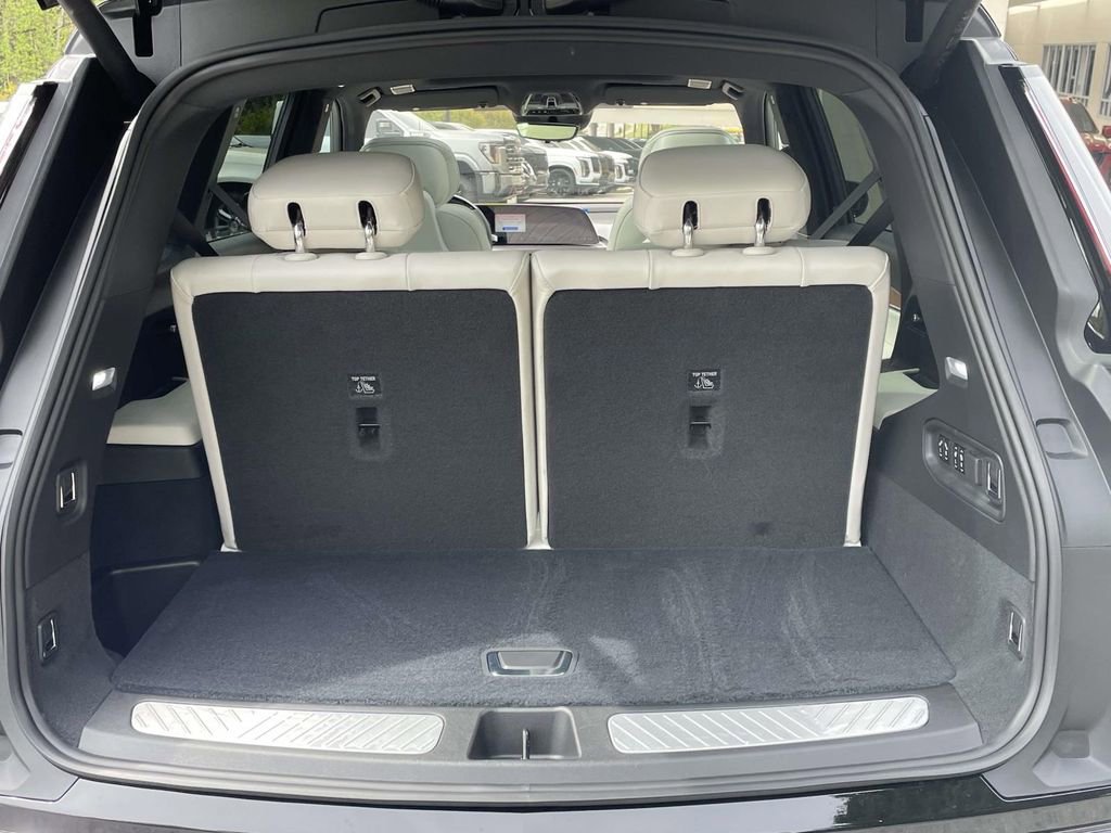 New 2026 Cadillac Vistiq Sport image 10