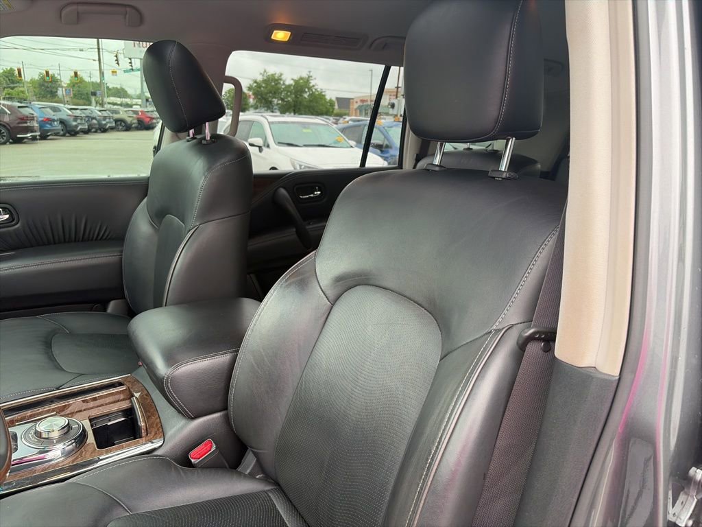 Used 2017 INFINITI QX80 4WD w/ Driver Assistance Package image 14