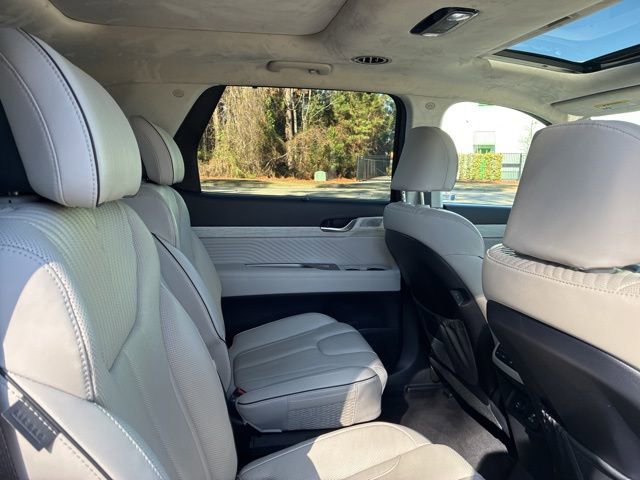 Used 2024 Hyundai Palisade Calligraphy image 24