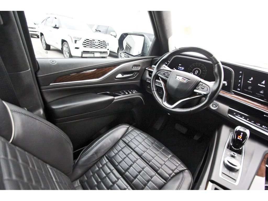 Used 2021 Cadillac Escalade Sport Platinum AWD/4WD image 8