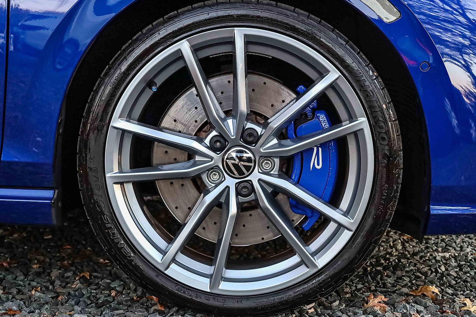 Used 2024 Volkswagen Golf R image 27