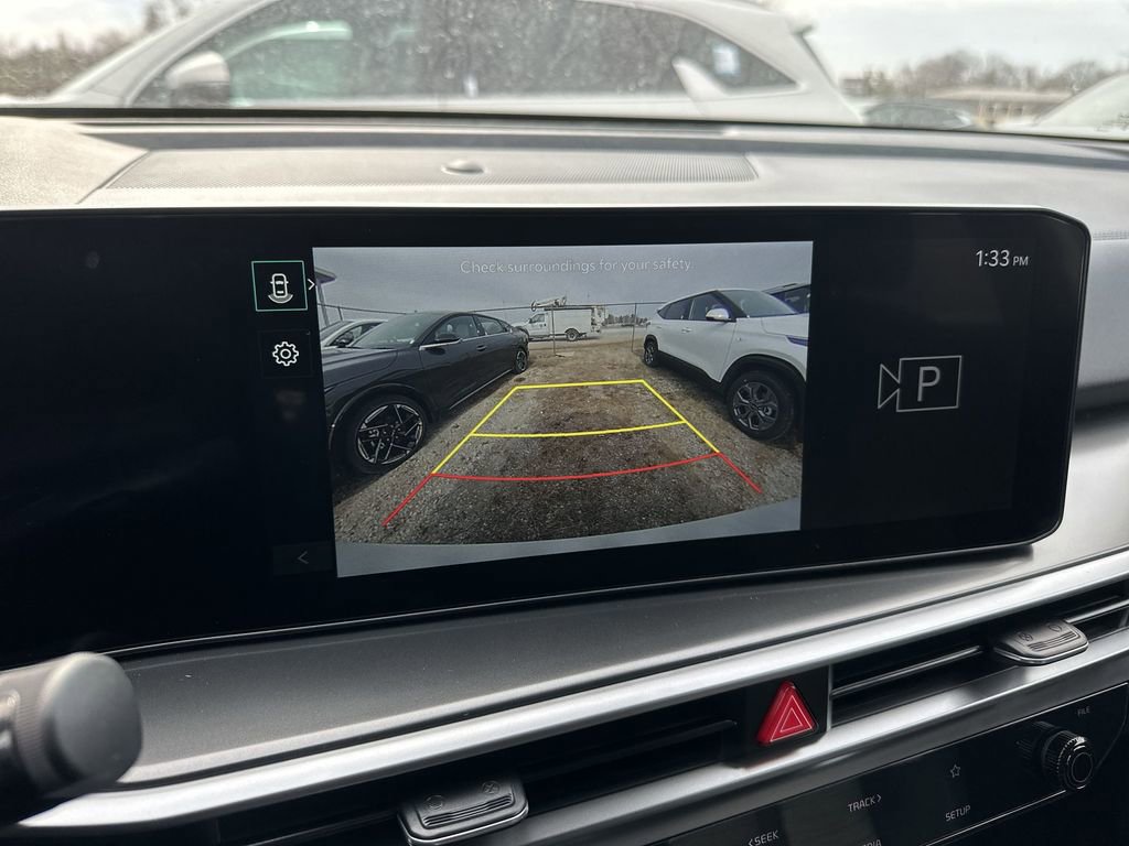 New 2026 Kia Sorento LX FWD image 17
