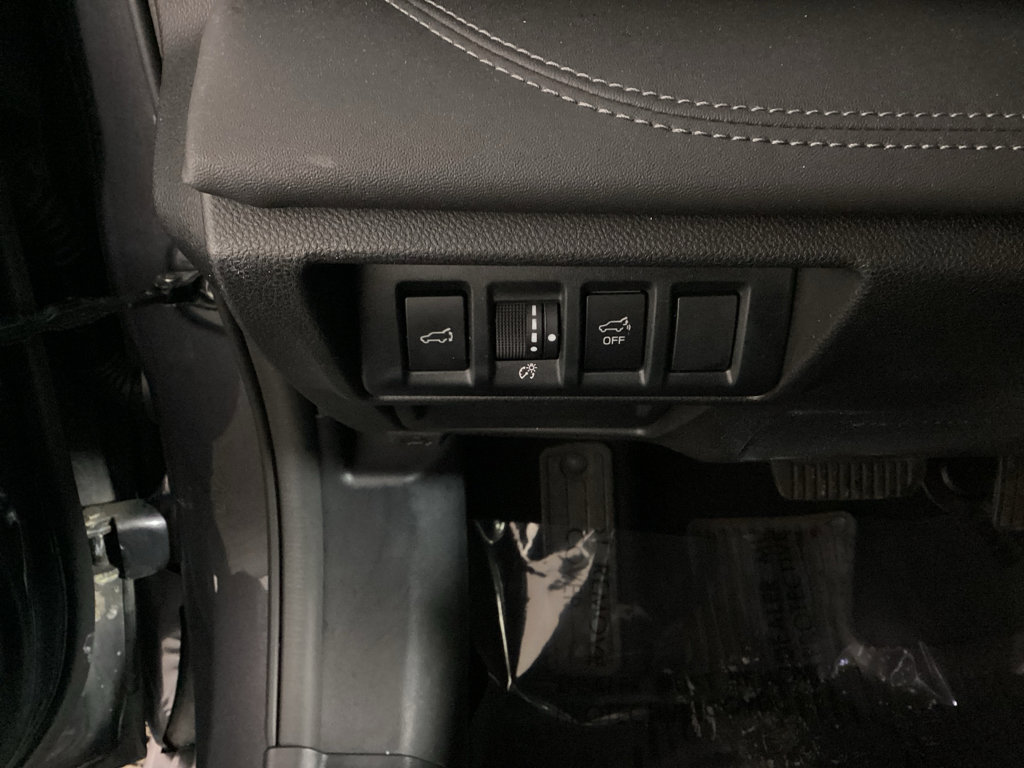 Used 2023 Subaru Outback Limited image 25