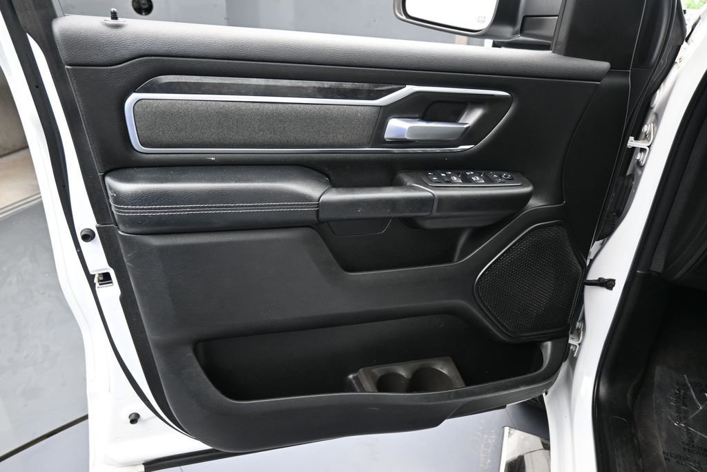 Used 2019 RAM 1500 Big Horn RWD image 12