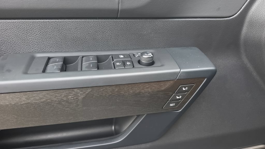 New 2026 Toyota Tundra Capstone AWD/4WD image 19