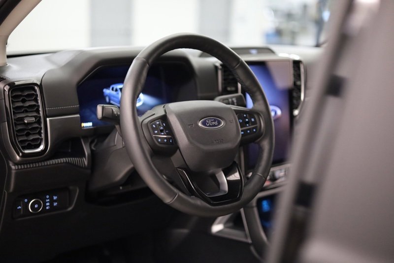 Used 2024 Ford Ranger Lariat image 12